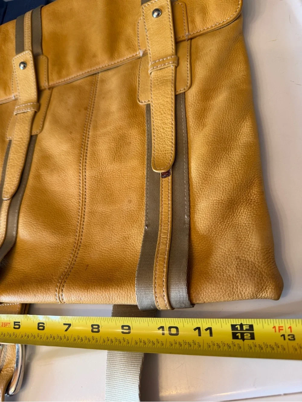 Claudia Firenzi Genuine Leather Laptop Messenger Bag Tan Made in Italy 13”x14”